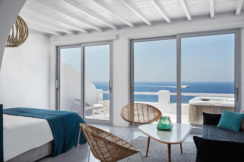 SUITE WITH JACUZZI Room, Kouros Hotel & Suites, Mykonos