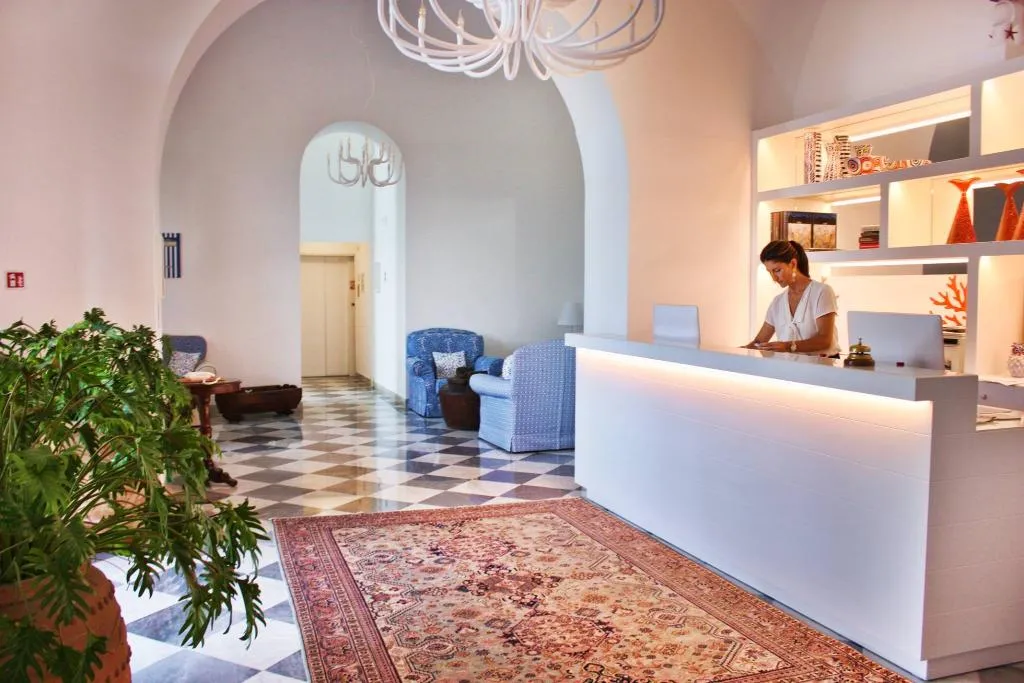 Lobby, Hotel Miramare, Naples