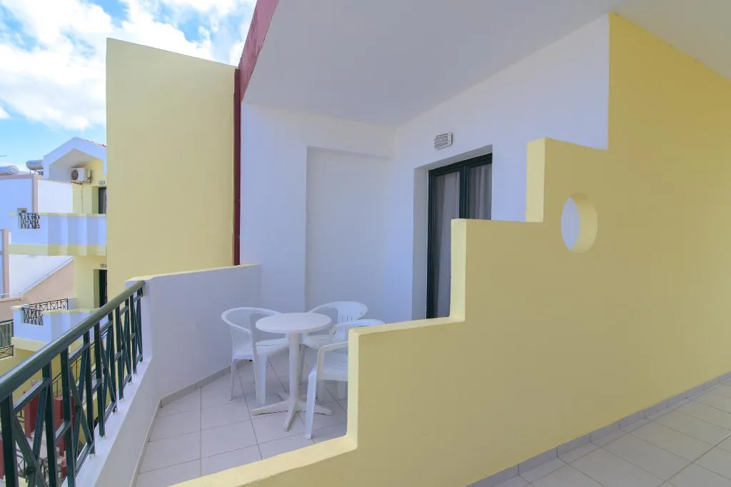 TRIPLE SUPERIOR Room, Ariadni Palace, Crete