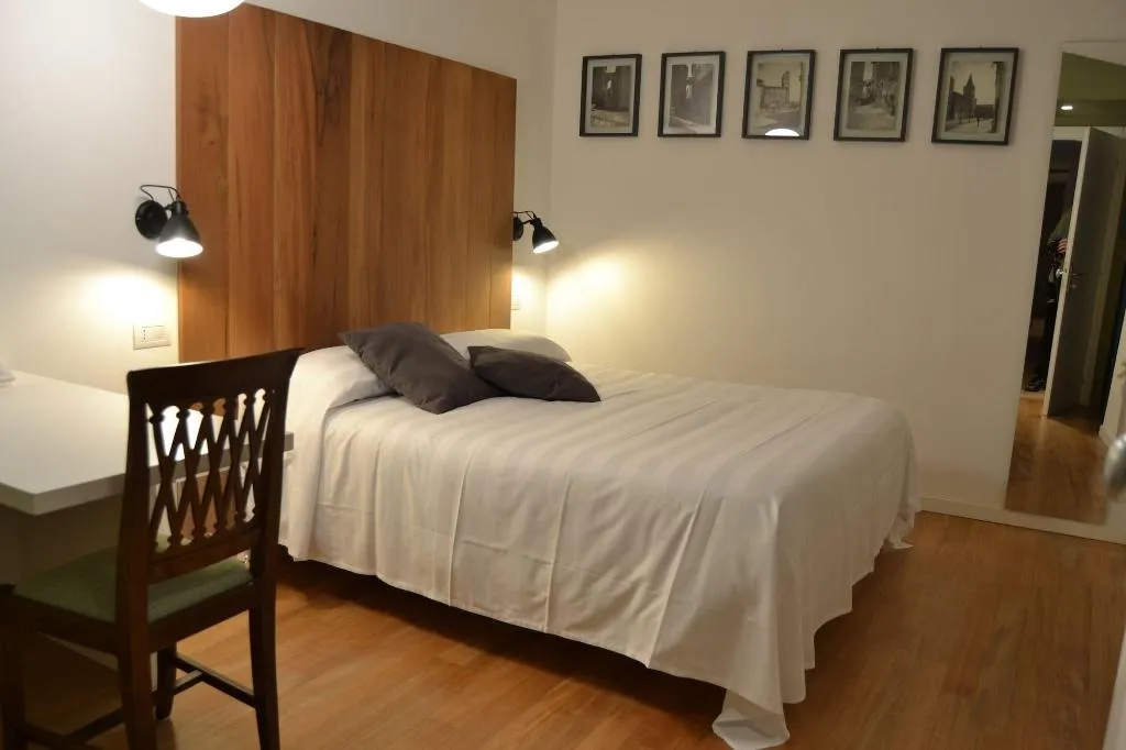 Room, Albergo Il Rientro, Perugia