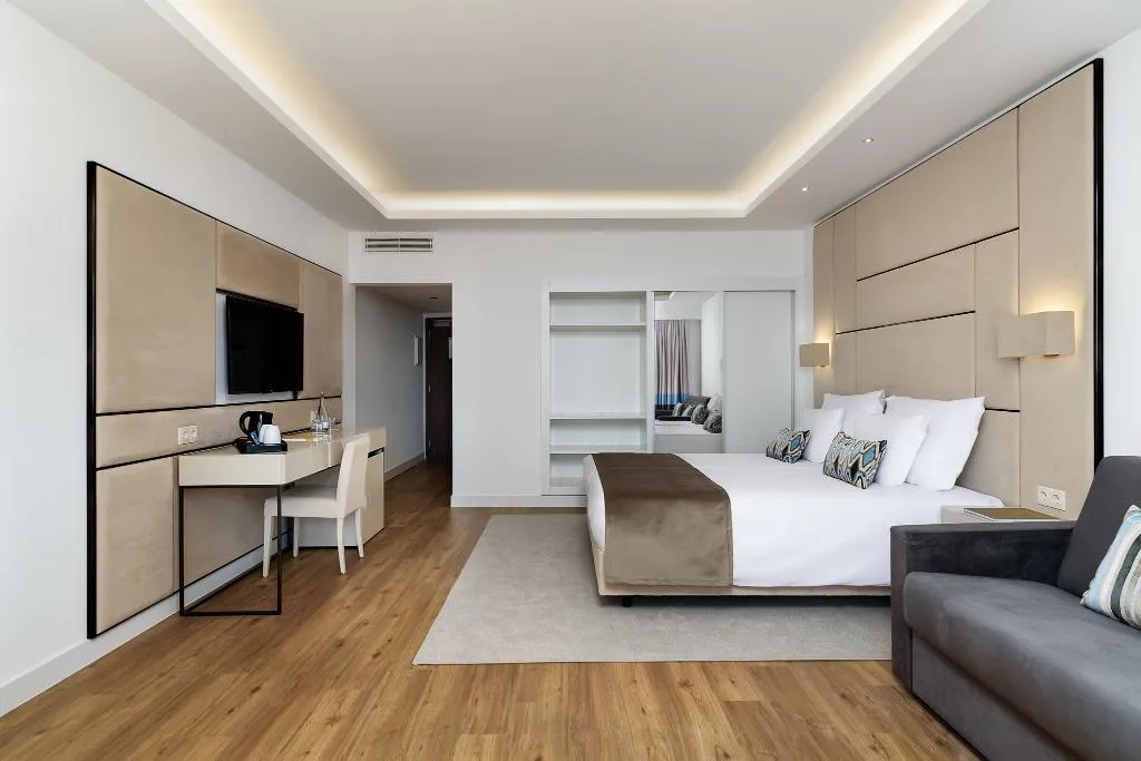 Double or Twin DELUXE Room, Jupiter Albufeira Hotel – Family & Fun, Algarve