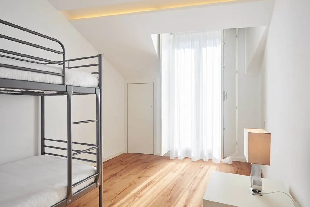 APARTMENT CAPACITY 4 Room, Apartments Ponte Nova, Porto