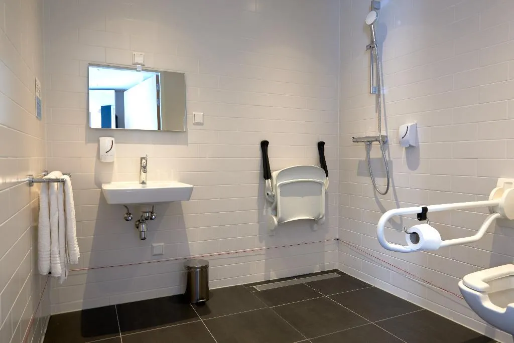 DOUBLE Accessible Room, Holiday Inn Express Amsterdam - City Hall, Amsterdam