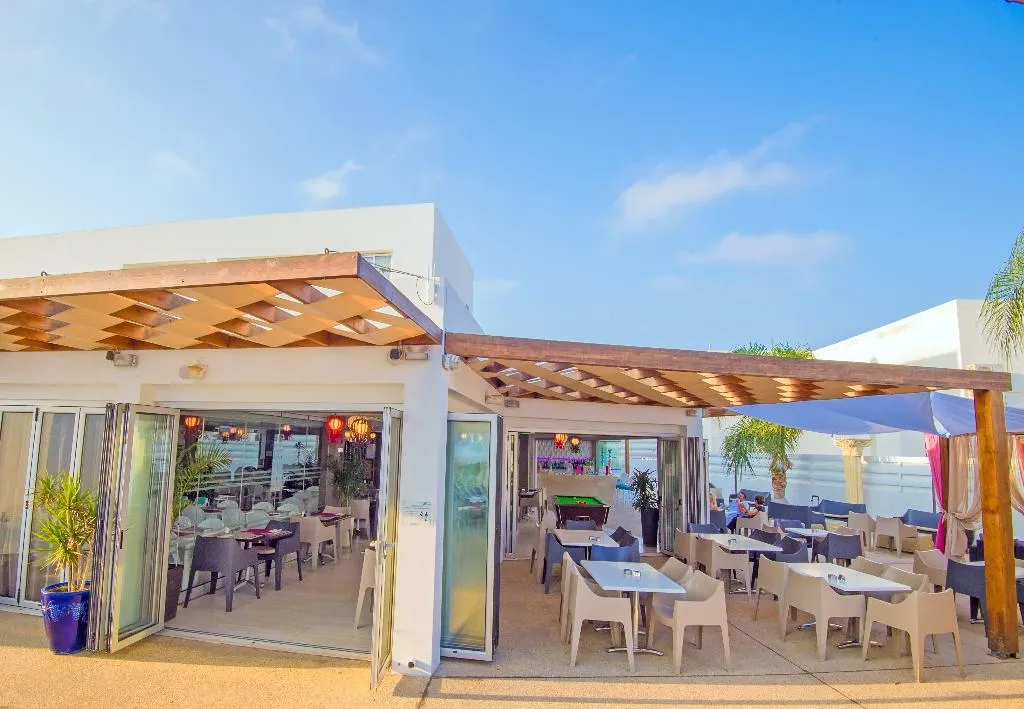Bar, New Famagusta Hotel, Cyprus