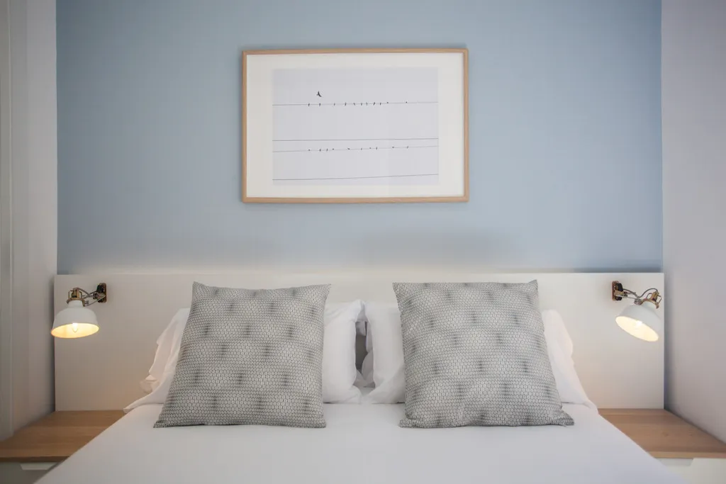APARTMENT TWO BEDROOMS Room, Apartment in Malasaña, Madrid