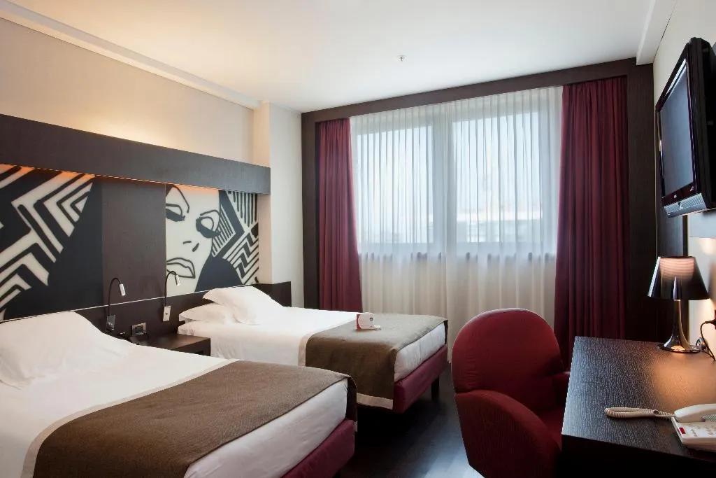 TWIN SUPERIOR Room, Crowne Plaza Milan City, Milan