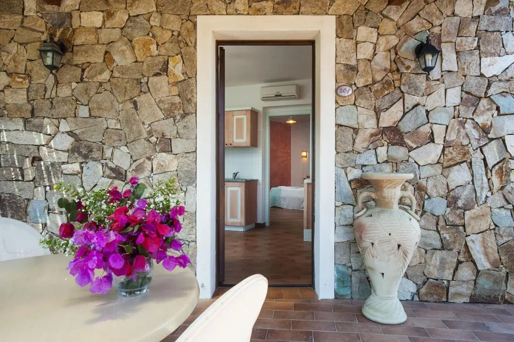 Terrace, S'Incantu Resort, Cagliari