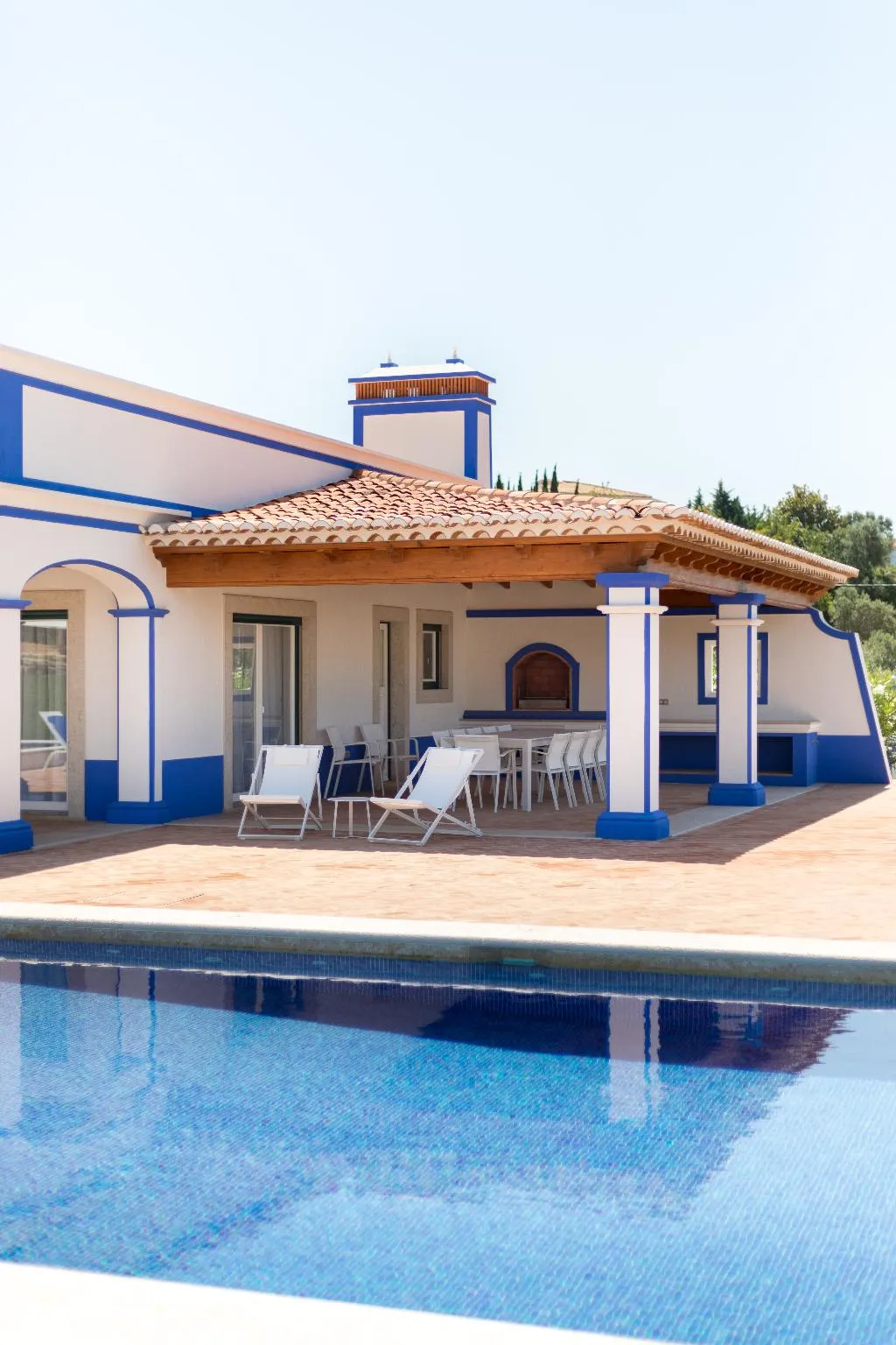 VILLA FOUR BEDROOMS Room, Shantivillas, Algarve