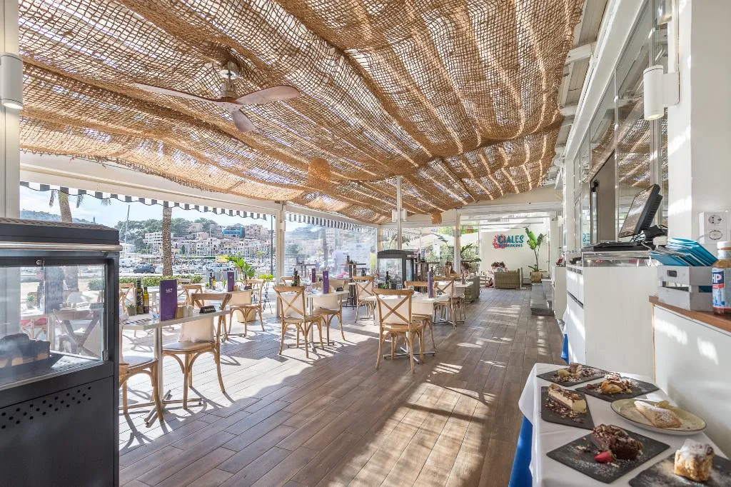 Restaurant, FERGUS Style Soller Beach, Majorca