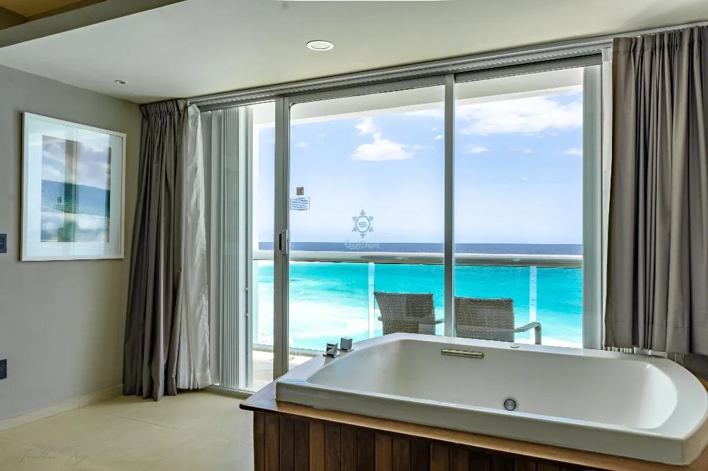 DOUBLE SEA VIEW KING BED Room, Ocean Dream Cancun by GuruHotel, Cancun Area