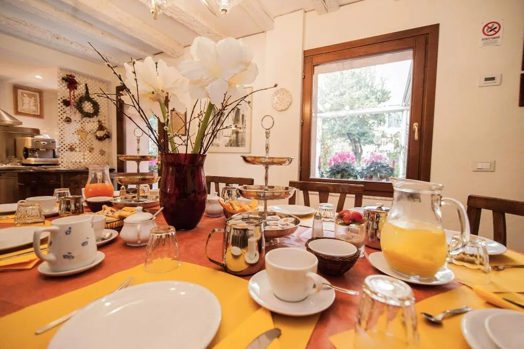 Restaurant, 3749 Ponte Chiodo Guest House, Venice