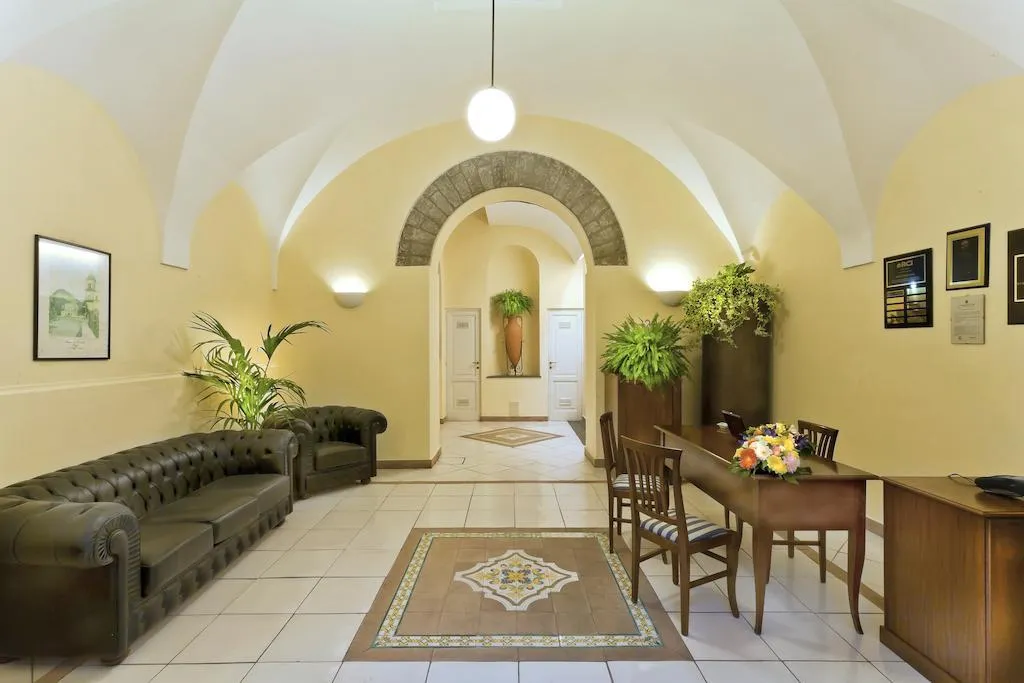 Lobby, Antico Palazzo Scala, Naples