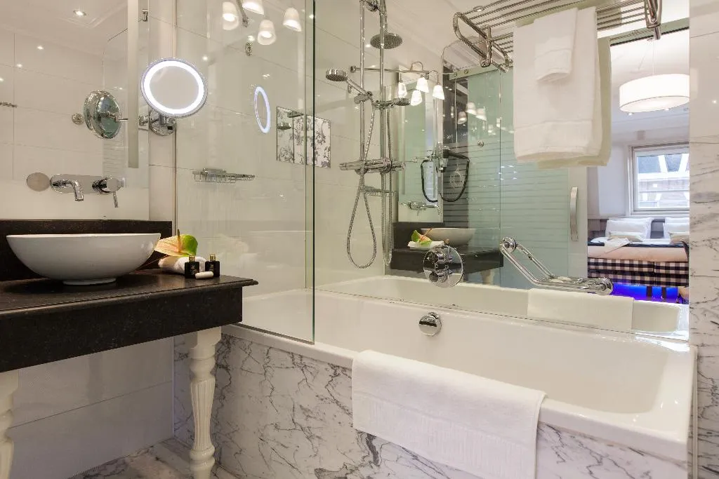 DOUBLE DELUXE Room, Amsterdam Canal Hotel, Amsterdam