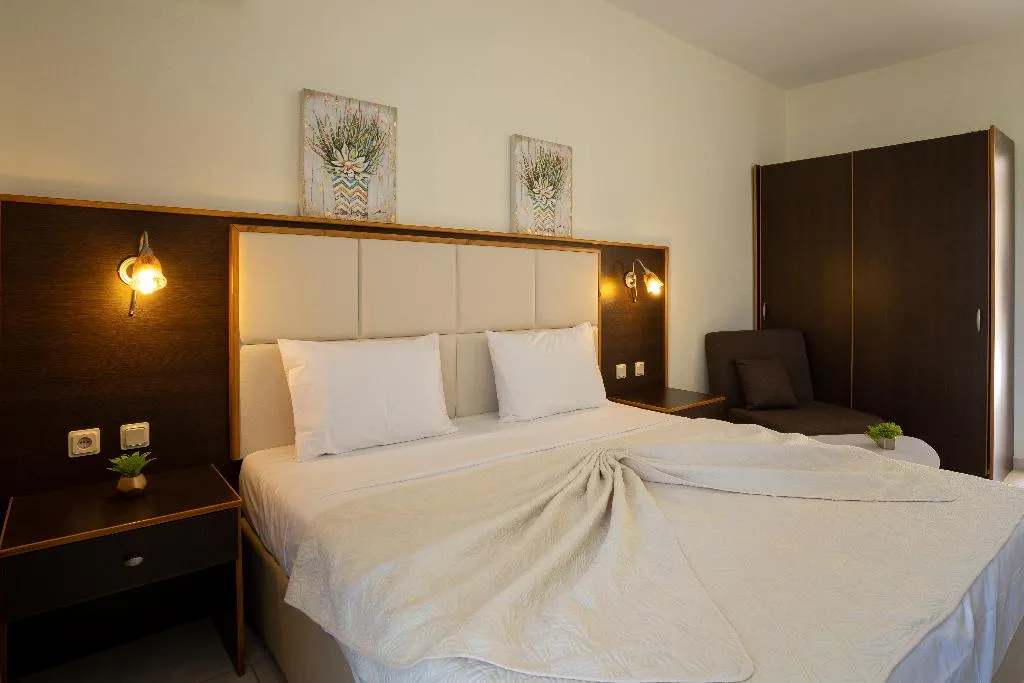 APARTMENT SUPERIOR Room, George Beach Studios, Rhodes