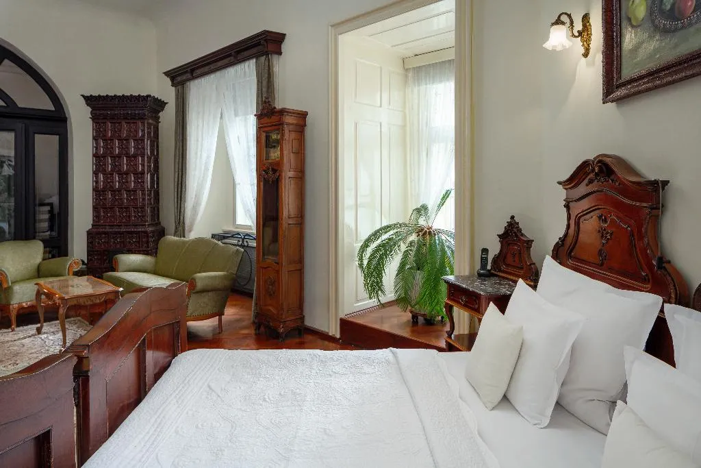 TRIPLE LUXURY Room, Grand hotel Praha, Prague
