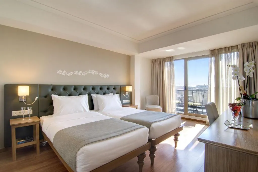 DOUBLE EXECUTIVE Room, Titania, Athens