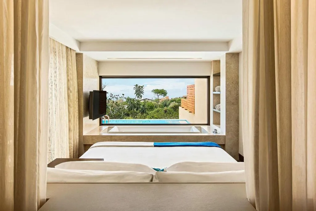 SUITE GRAND Room, The Romanos, A Luxury Collection Resort, Kalamata