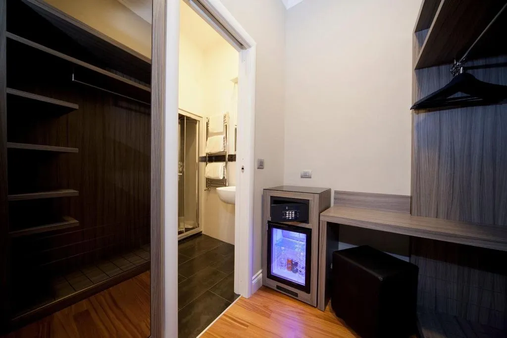 Room, Residenza Le Fonticine, Florence