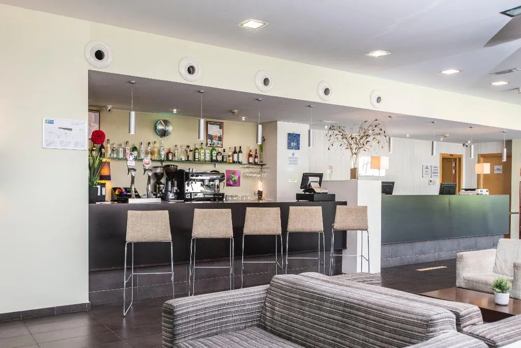 Bar, Holiday Inn Express Barcelona - Sant Cugat, Barcelona