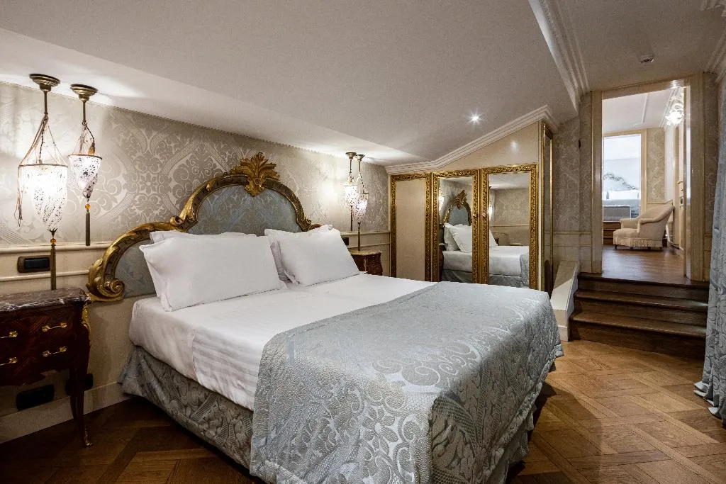 SUITE STANDARD Room, Baglioni Hotel Luna, Venice