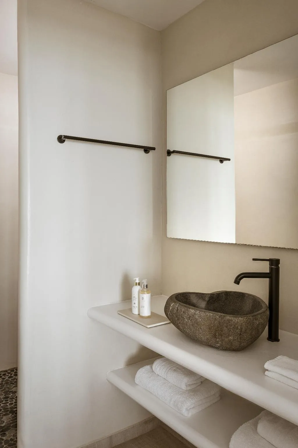 SUITE WITH PRIVATE POOL Room, Aqua Luxury Suites, Santorini