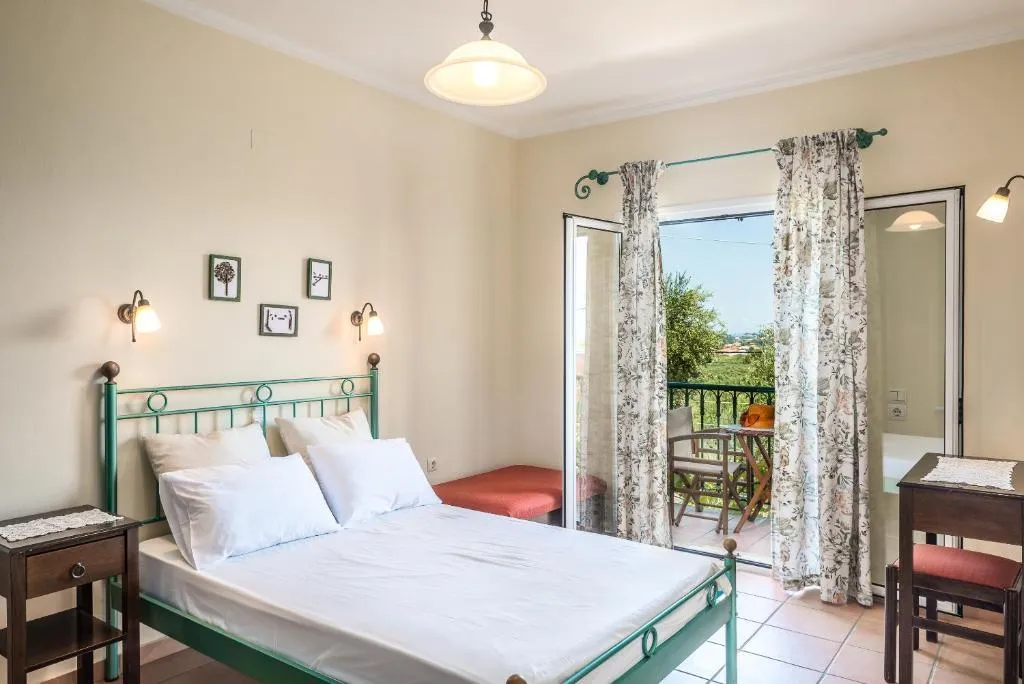 APARTMENT GARDEN VIEW Room, Liofyto Apartments, Zante
