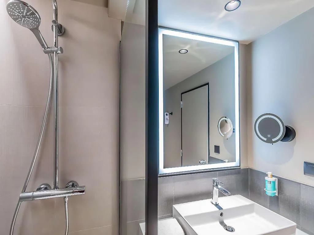 DOUBLE WITH DOUBLE BED Room, Novotel Setubal, Lisbon