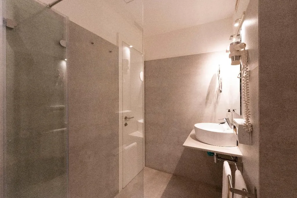 DOUBLE SINGLE USE PREMIUM Room, Kleos Hotel, Milan