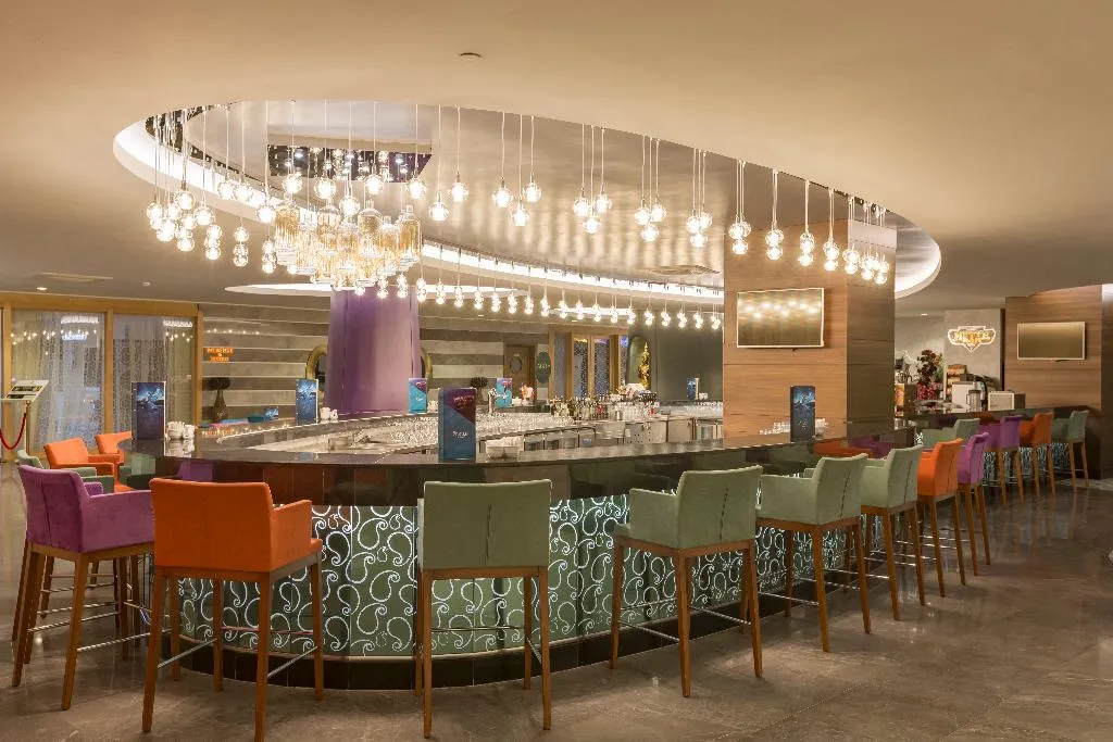 Bar, Royal Taj Mahal, Antalya