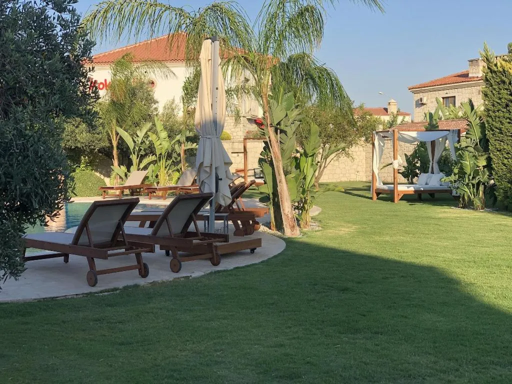 General view, Triangulo Hotel, Izmir
