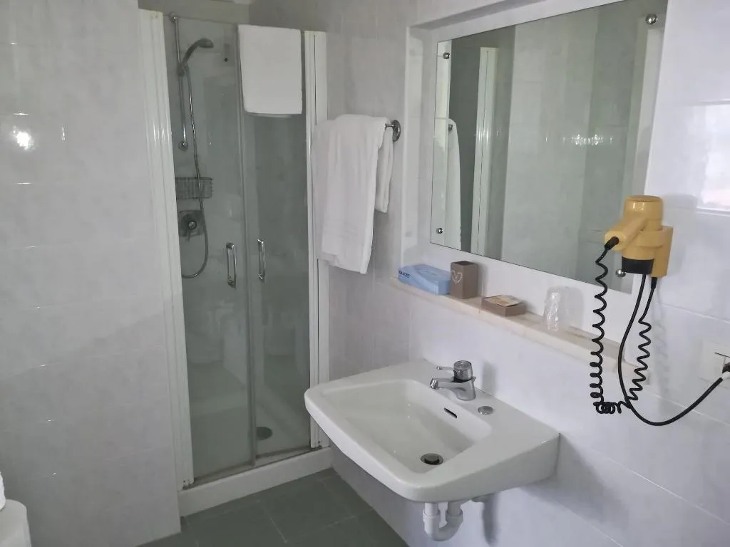 Room, Hotel Venezia, Milan