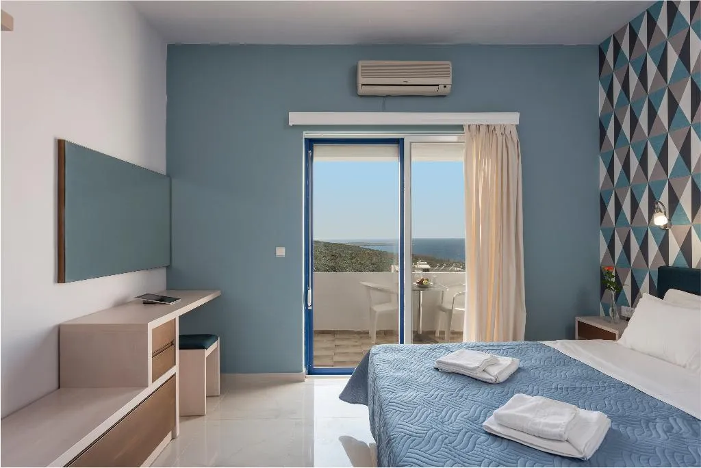 APARTMENT SEA VIEW THREE BEDROOMS Room, Esplanade Apartments, Crete