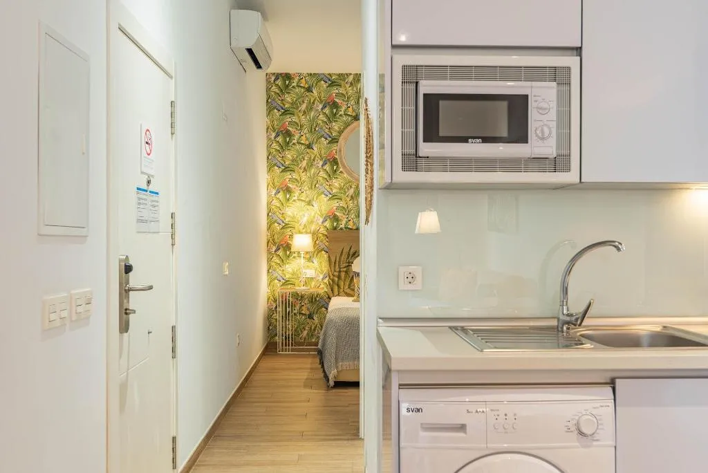 Room, Feelathome Ma Rtires Apartments, Costa Del Sol