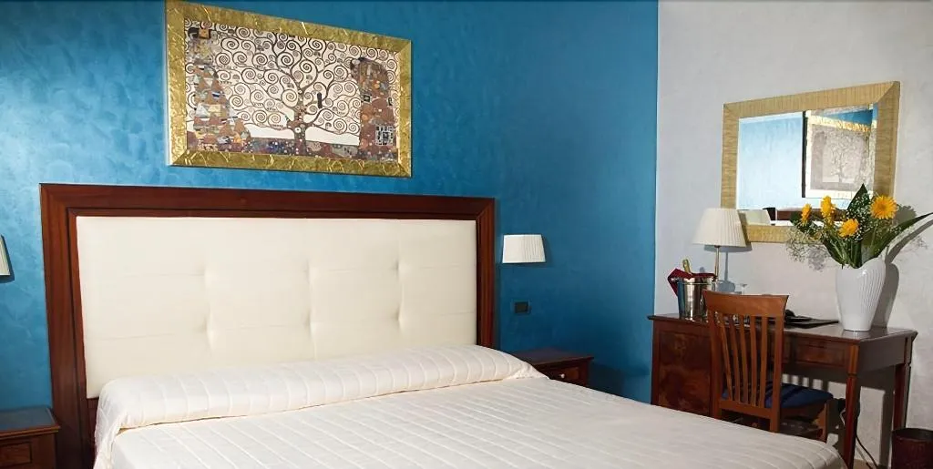 Room, Hotel Flora, Catania