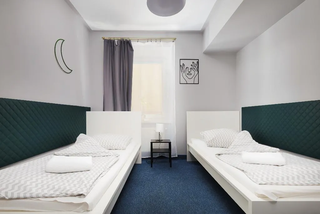 TWIN STANDARD Room, Moon Hostel Krakow, Krakow
