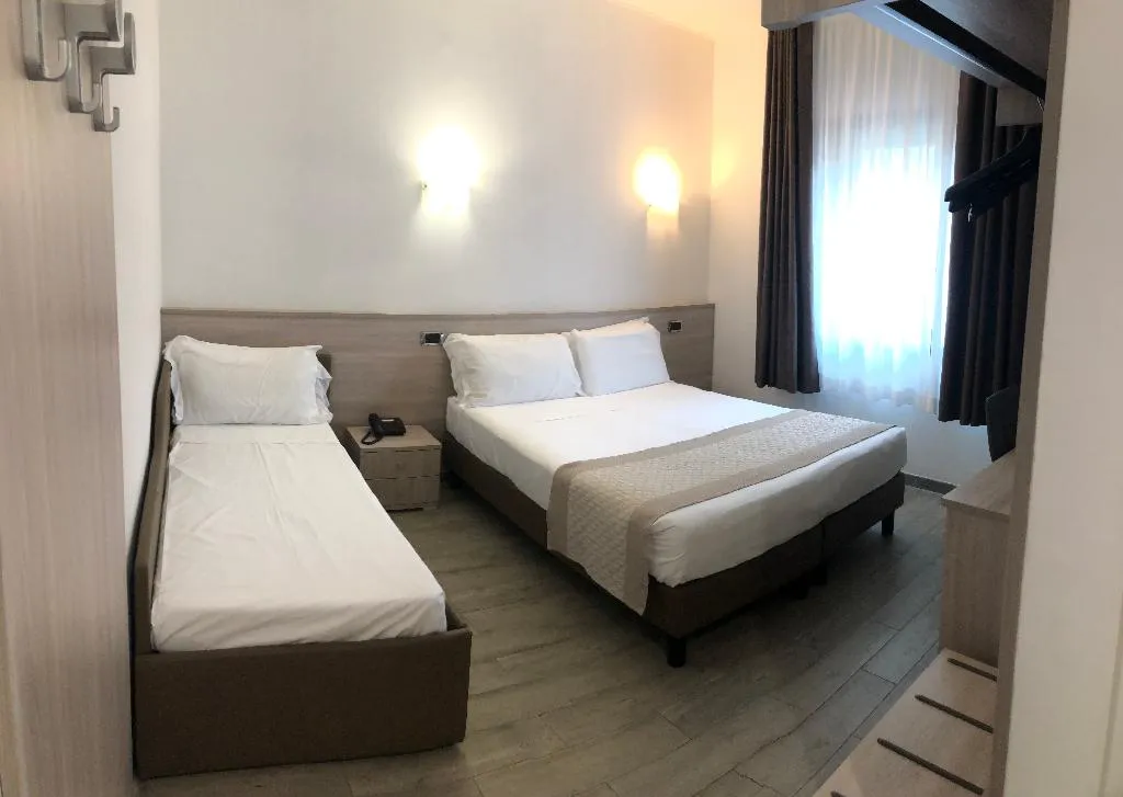 Room, Nuova Mestre, Venice