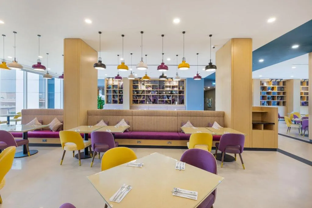 Restaurant, Premier Inn Dubai Ibn Battuta Mall, Dubai