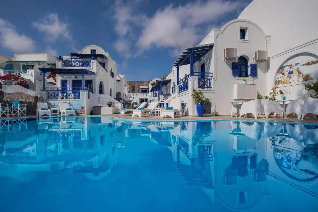 Pool, Samson's Village, Santorini