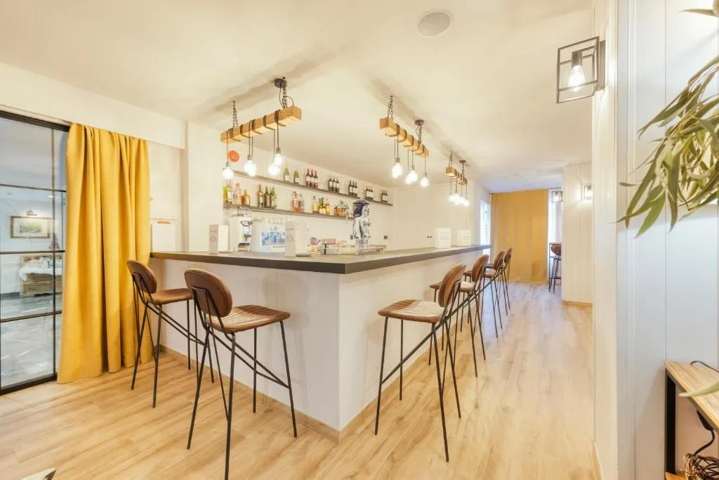 Bar, Viella, Costa Brava