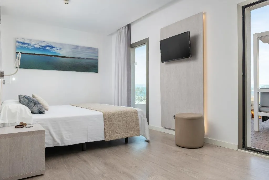 DOUBLE SINGLE USE DELUXE SEA VIEW Room, Llaut Boutique Hotel, Majorca