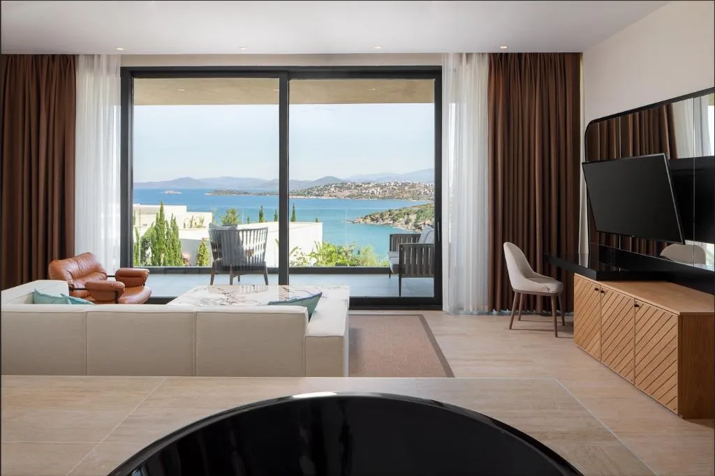 SUITE GRAND Room, Le Meridien Bodrum Beach Resort, Bodrum