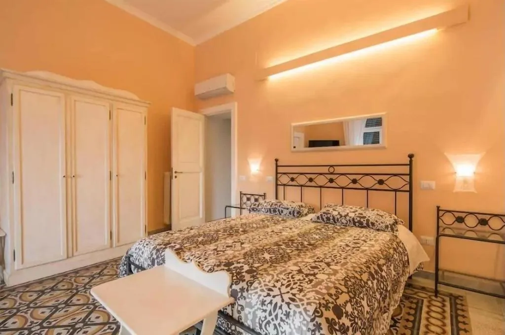 Room, Villa Verde Sul Mare, Naples