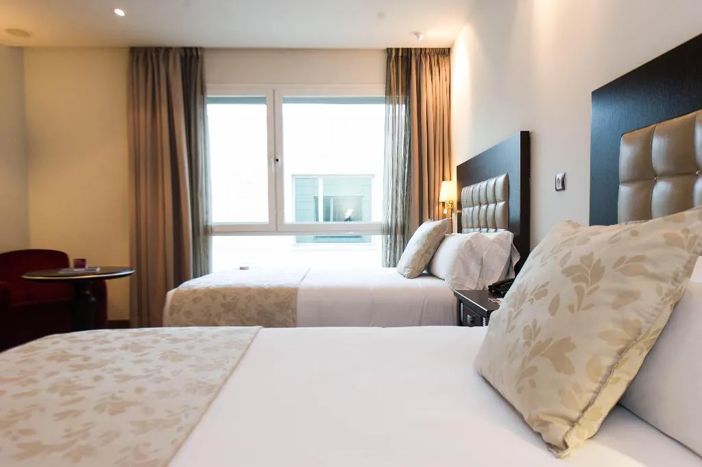 DOUBLE BUSINESS Room, Crowne Plaza Madrid Airport, Madrid