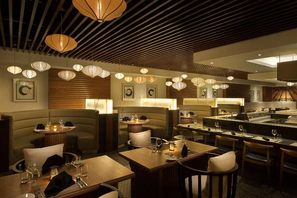 Restaurant, Grand Mercure Business Bay, Dubai