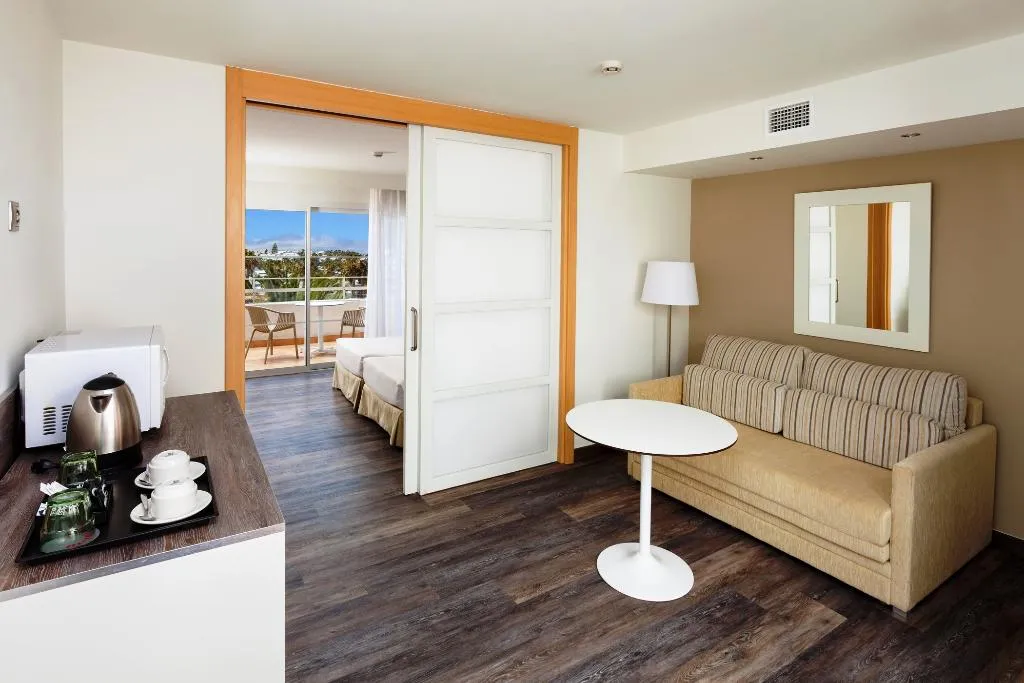 FAMILY ROOM SEA VIEW Room, Sol Lanzarote All Inclusive, Lanzarote