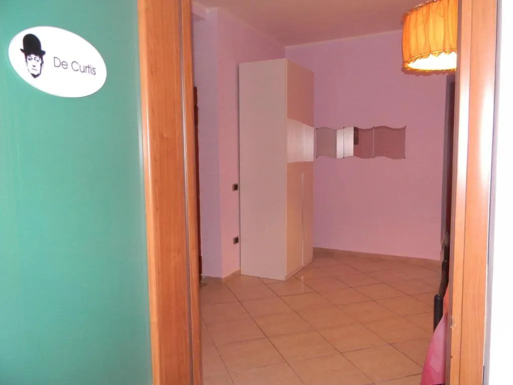 Room, Sanfralù, Naples