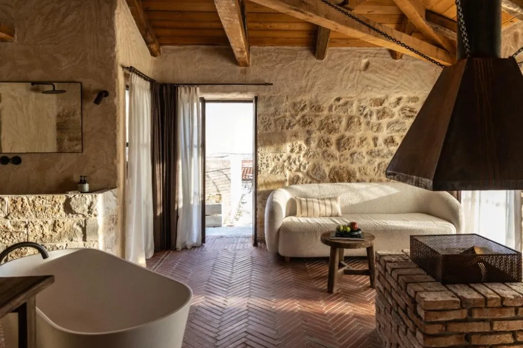 SUITE DELUXE ONE BED Room, Amalen Suites, Crete
