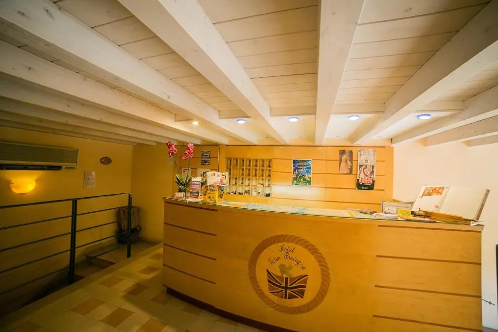 Lobby, Hotel Gran Bretagna, Catania