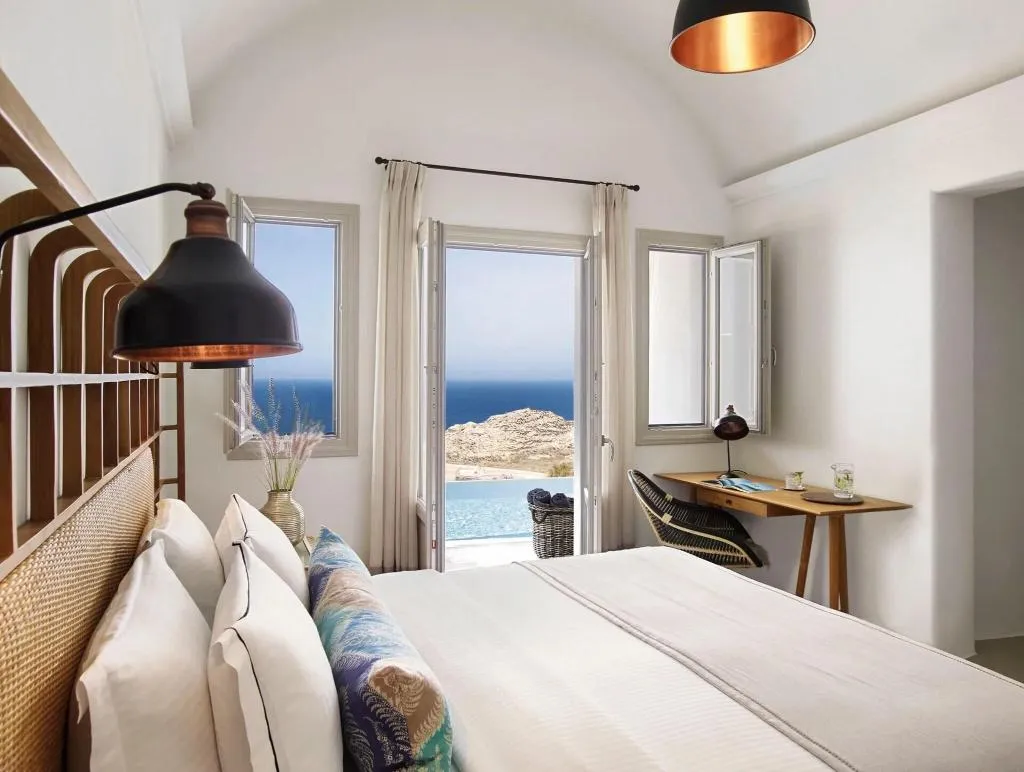 SUITE WITH JACUZZI Room, Santo Pure Oia Suites and Villas, Santorini