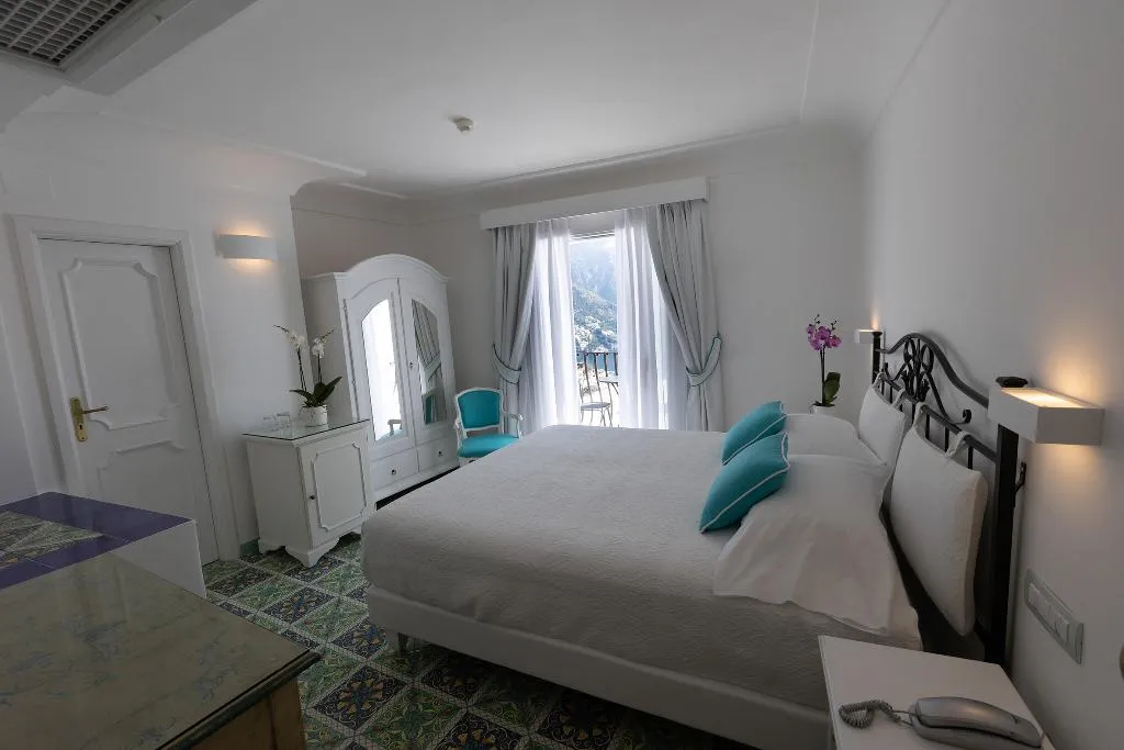 Double or Twin SEA VIEW Room, Hotel Conca D'Oro, Naples